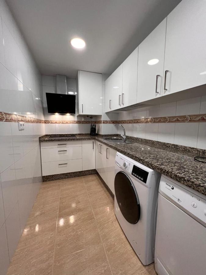 Torremolinos Centro - Beautiful , Newly Renovated 2 Bedroom Apartment Екстериор снимка