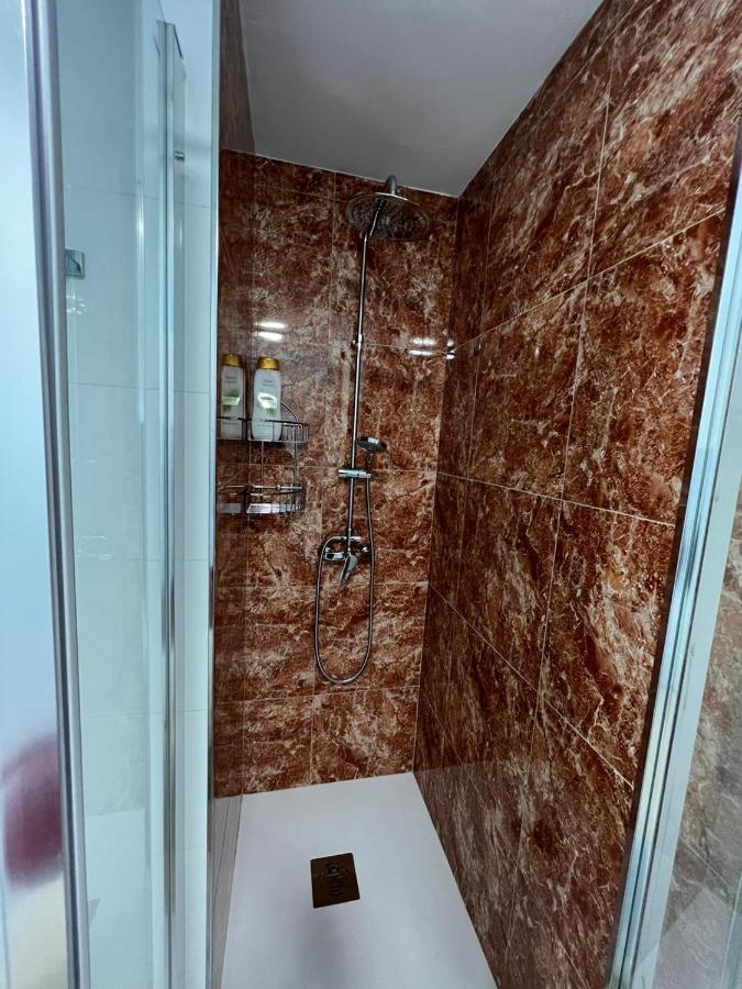 Torremolinos Centro - Beautiful , Newly Renovated 2 Bedroom Apartment Екстериор снимка